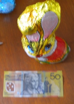 Easter egg moeny treasure hunt